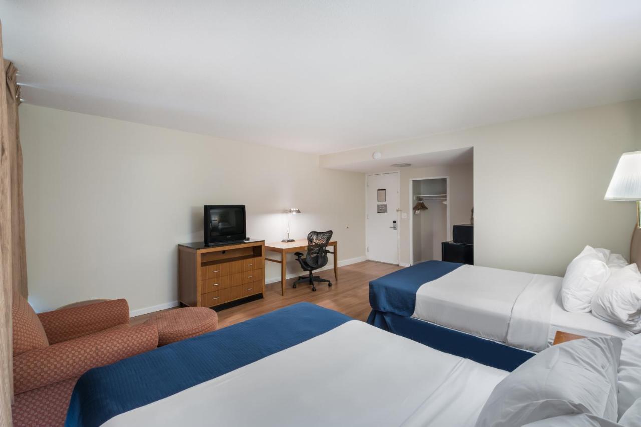 Americas Value Inn-painted Post
